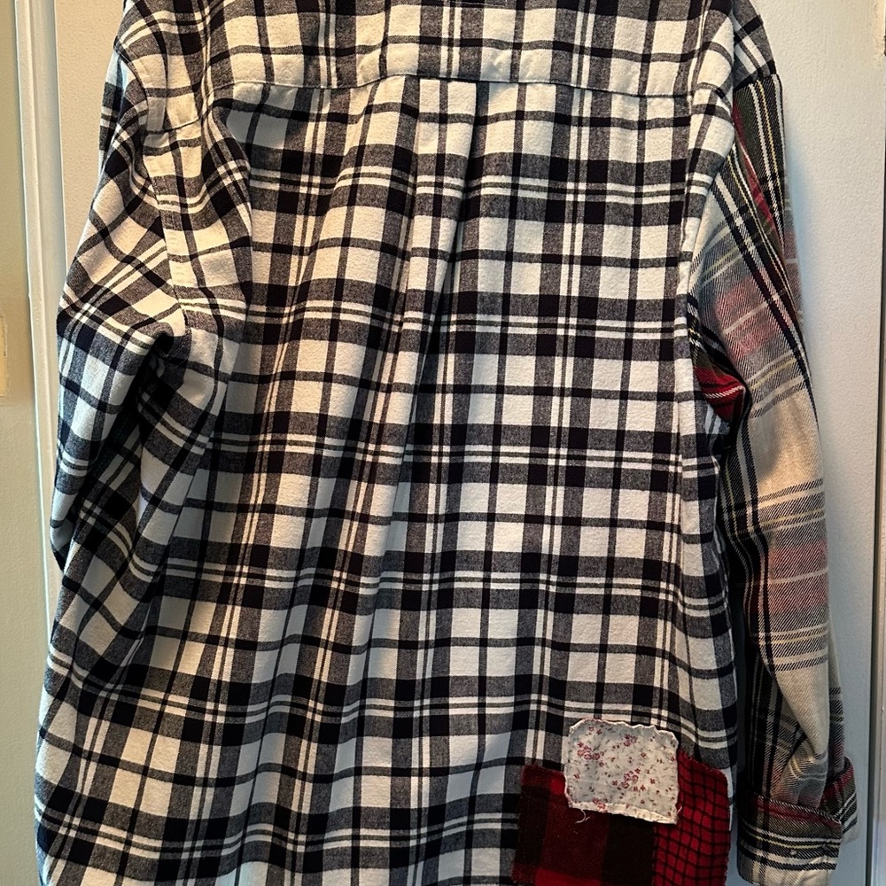 NAVY & White Plaid Patchwork Button-Up Shirt - image 2